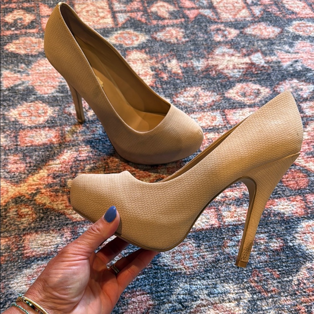 Mix No. 6 Cream Heels Classic Platform Stiletto